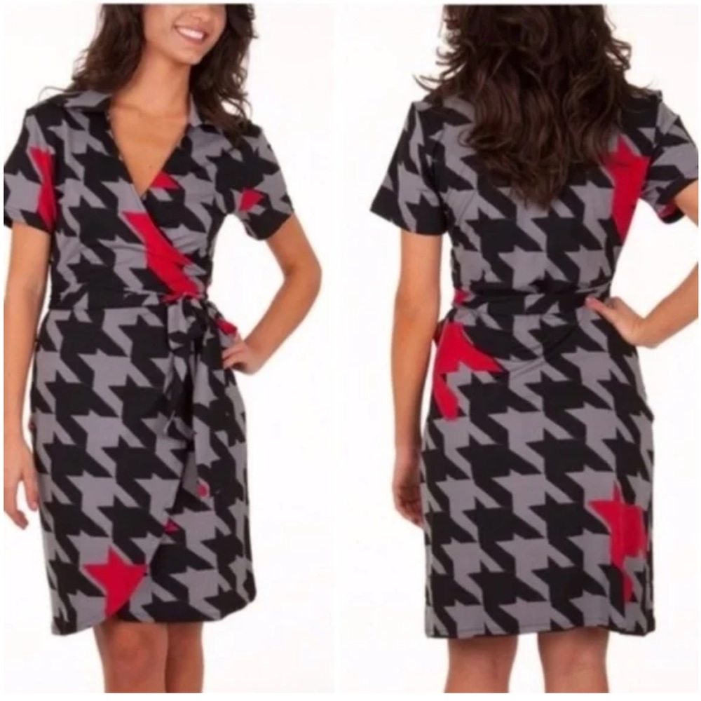 Tracy Negoshian Black Gray and Red Large Houndstooth Pattern Wrap Dress